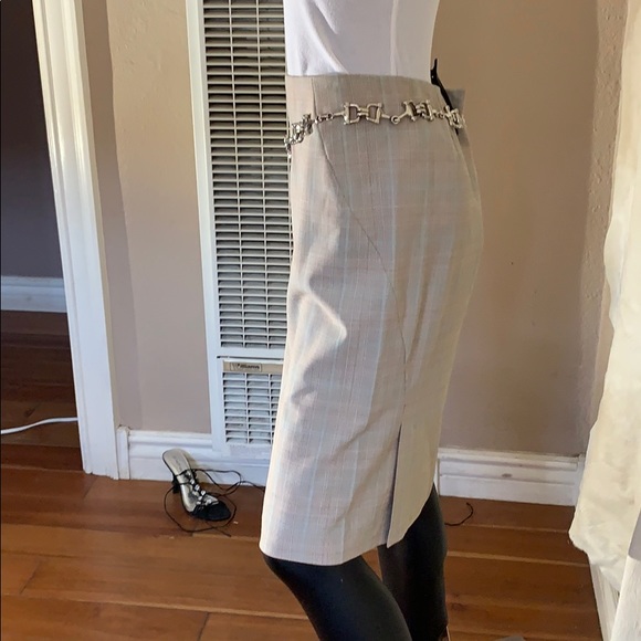 Express - Picture 3 of 5